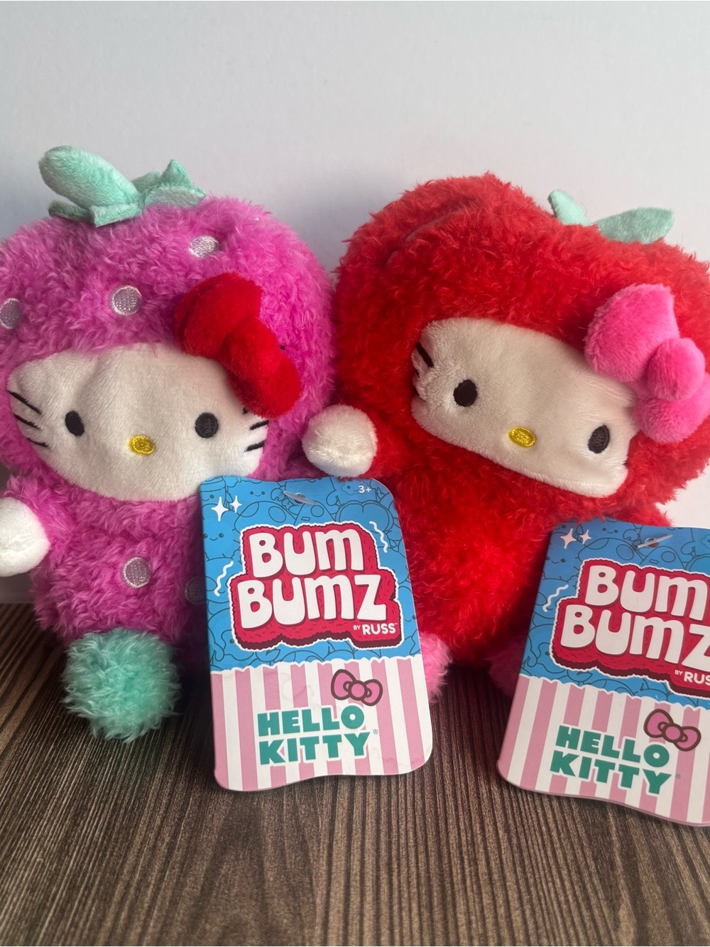 Bum Bumz Apple And Strawberry Hello Kitty Plush NWT Collectible Set